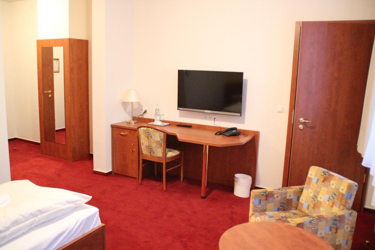 רודולשטאדט Hotel Thueringer Hof מראה חיצוני תמונה