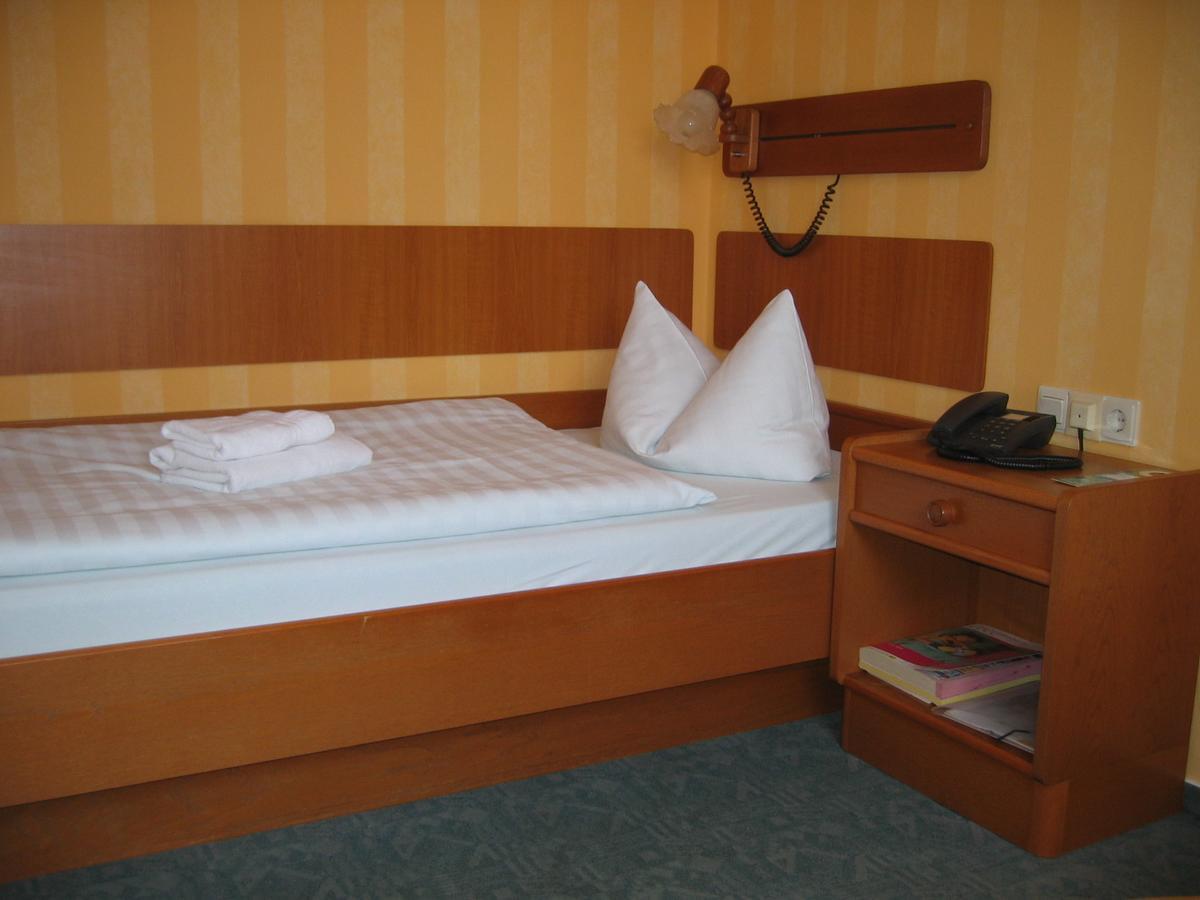 רודולשטאדט Hotel Thueringer Hof מראה חיצוני תמונה