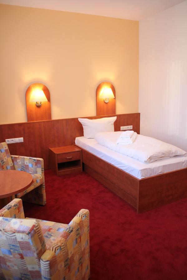 רודולשטאדט Hotel Thueringer Hof מראה חיצוני תמונה
